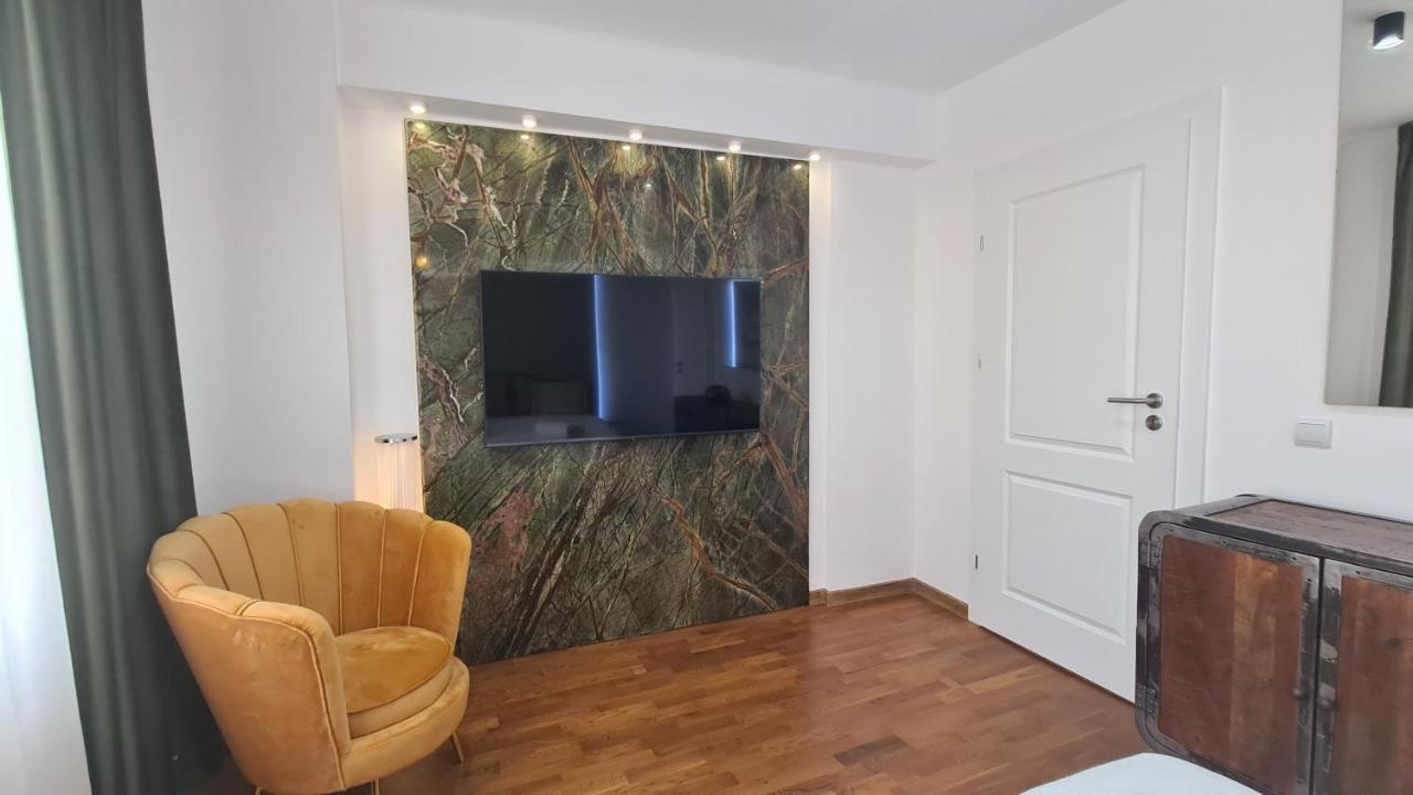 Main Square 5 Star Luxury Apartment With View Cluj-Napoca Luaran gambar